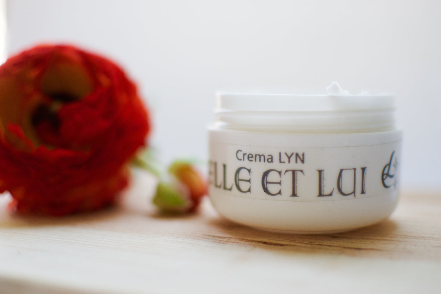 Extra Nourishing Night Face Cream – Overnight Hydration & Age-Defying Renewal